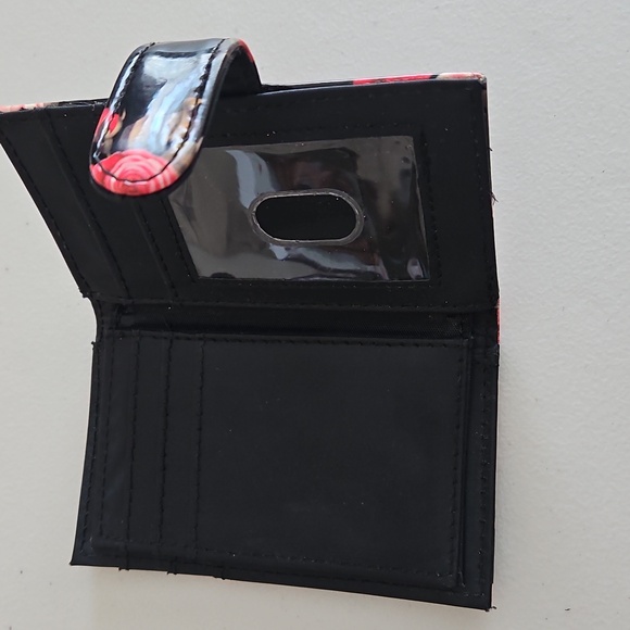 Safe Keeper Floral Black Wallet - Picture 4 of 11